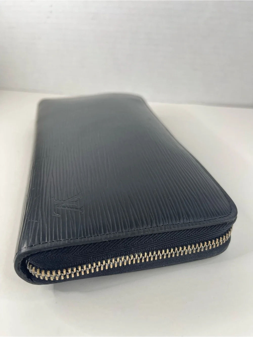 Louis Vuitton Zippy Wallet